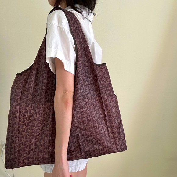 Travel Carry On Bag Tote, Diaper Bag, Picnic Bag, Swimming and Gym Bag, … - Picture 8 of 8